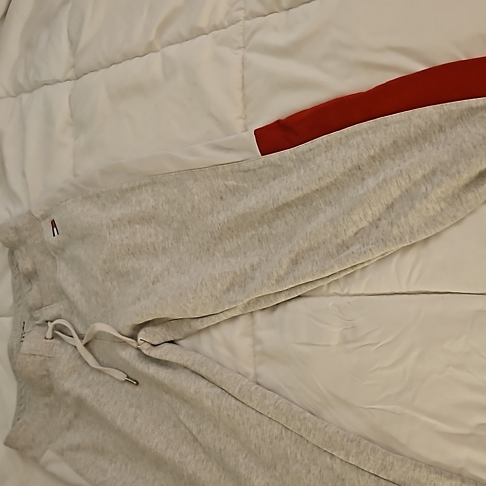 Tommy sweats